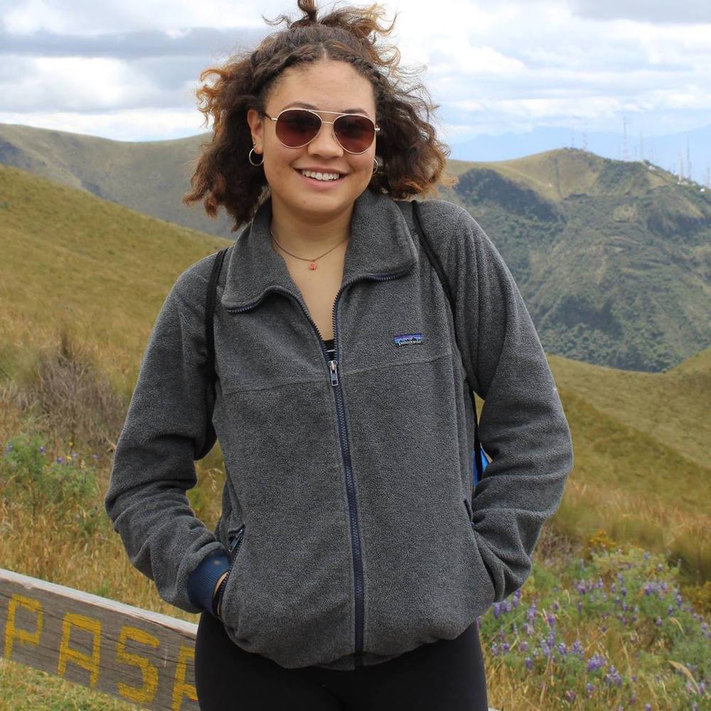 Meet your Posher, Nia